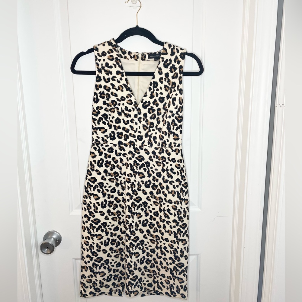 Banana Republic size 0P leopard/animal print midi bodycon sleeveless dress